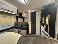 USED 2018 68 ROLLER TEAM ZEFIRO 685 4 BERTH & 4 TRAVEL SEATS LUXURY MOTORHOME ELECTRIC DROP DOWN BED