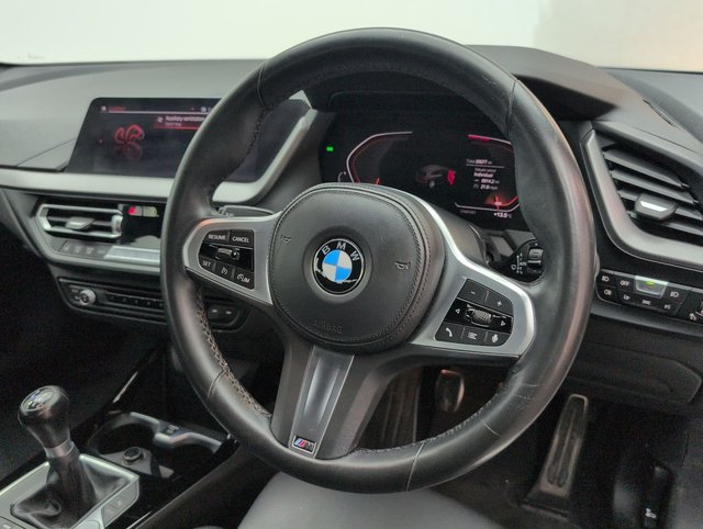 USED 2022 22 BMW 1 Series 1.5 118i M Sport (lcp) Hatchback 5dr Petrol Manual Euro 6 (s/S) (136 Ps) - Heated Seats + Cruise Control