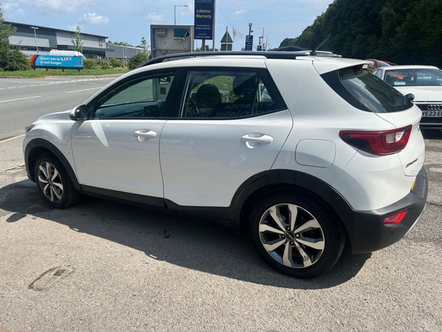 2022 KIA STONIC 2022/71 1.0 T-GDi 2 SUV 5dr Petrol Manual Euro 6 (s/s) (99 bhp), 1 Owner from new, Only 29000 miles - Photo 4