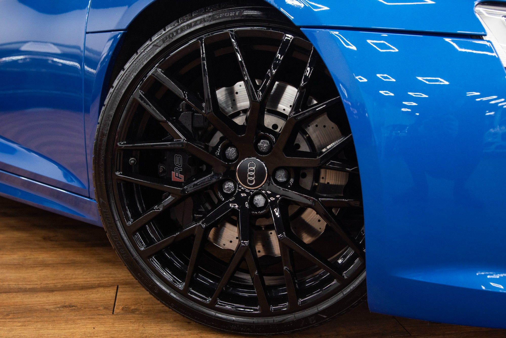 USED 2017 AUDI R8 5.2 FSI V10 Spyder 