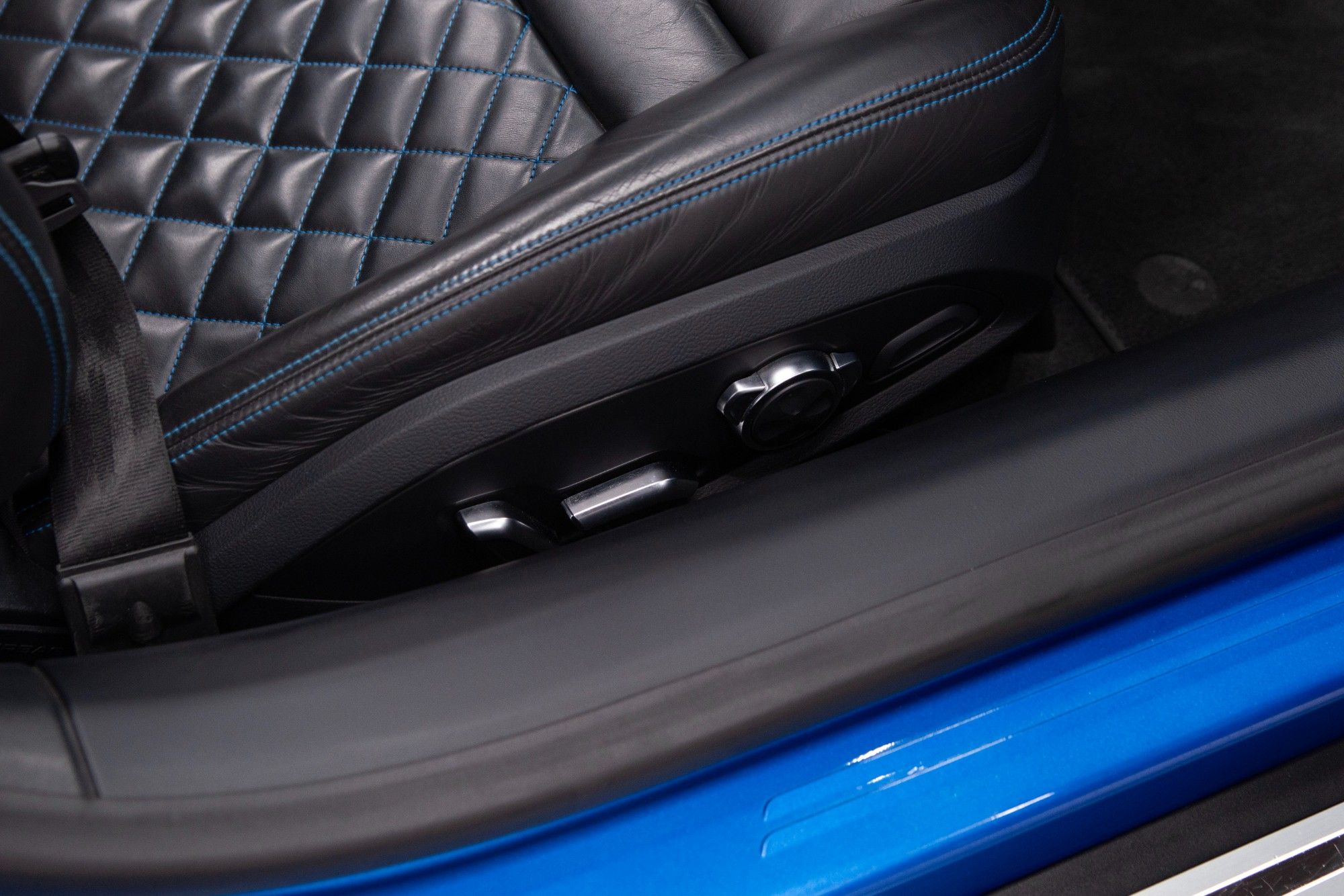 USED 2017 AUDI R8 5.2 FSI V10 Spyder 