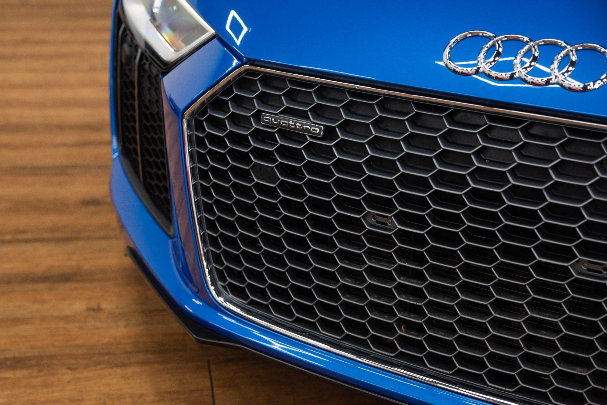 USED 2017 AUDI R8 5.2 FSI V10 Spyder 