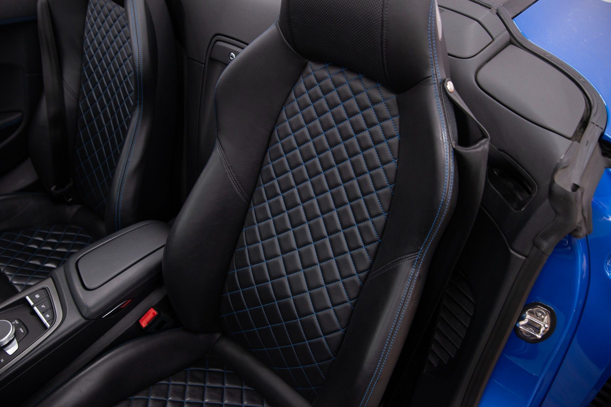 USED 2017 AUDI R8 5.2 FSI V10 Spyder 