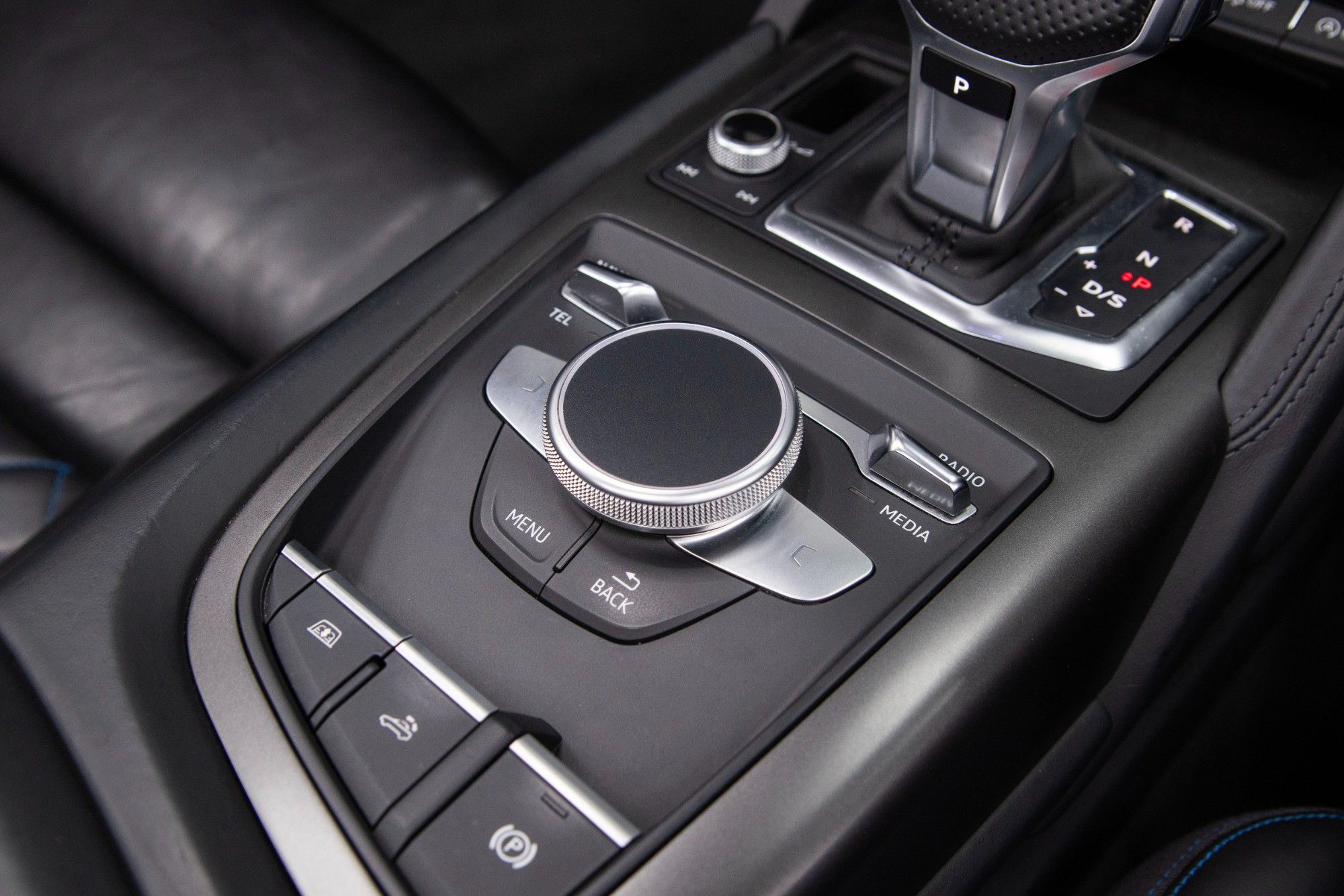 USED 2017 AUDI R8 5.2 FSI V10 Spyder 