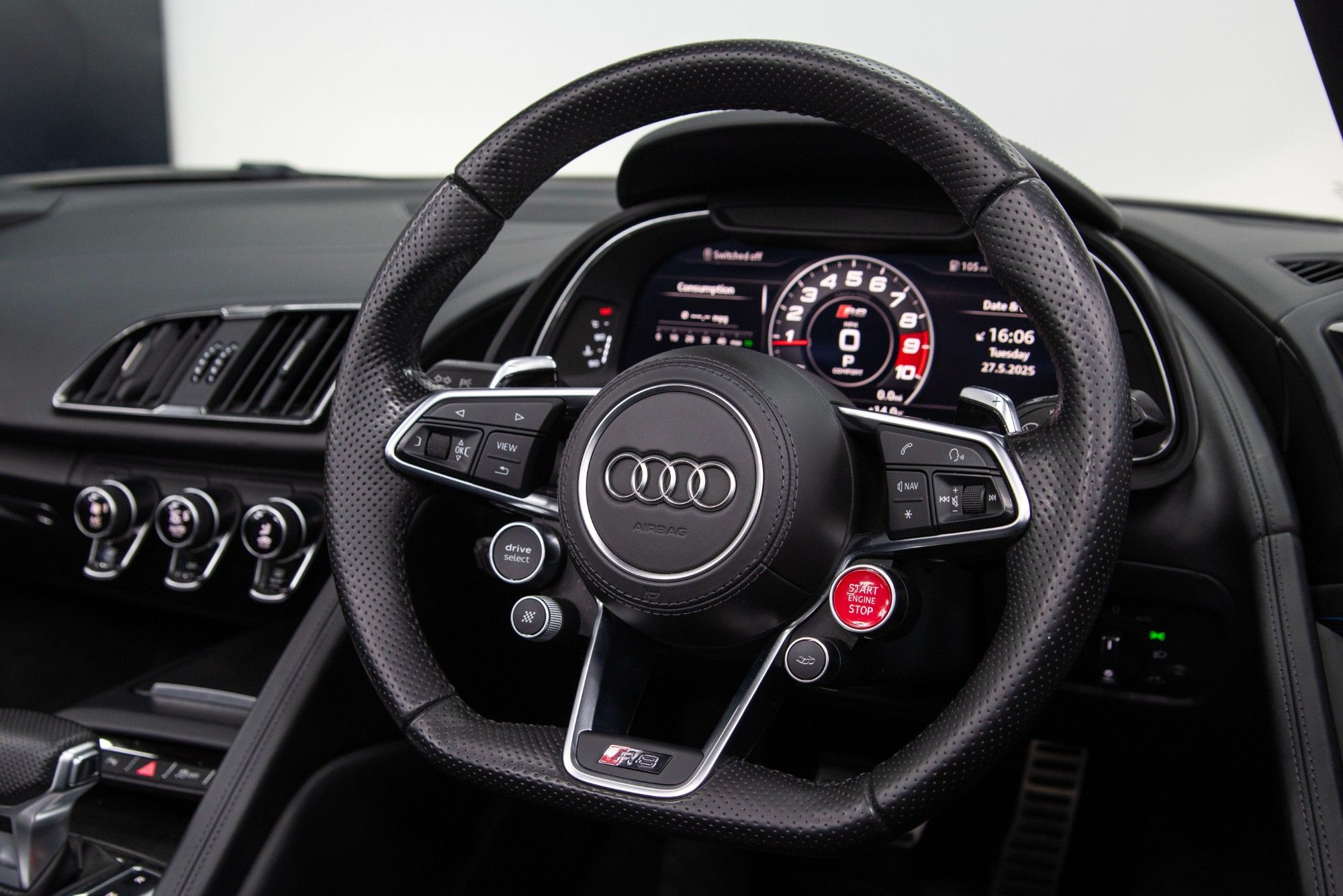 USED 2017 AUDI R8 5.2 FSI V10 Spyder 