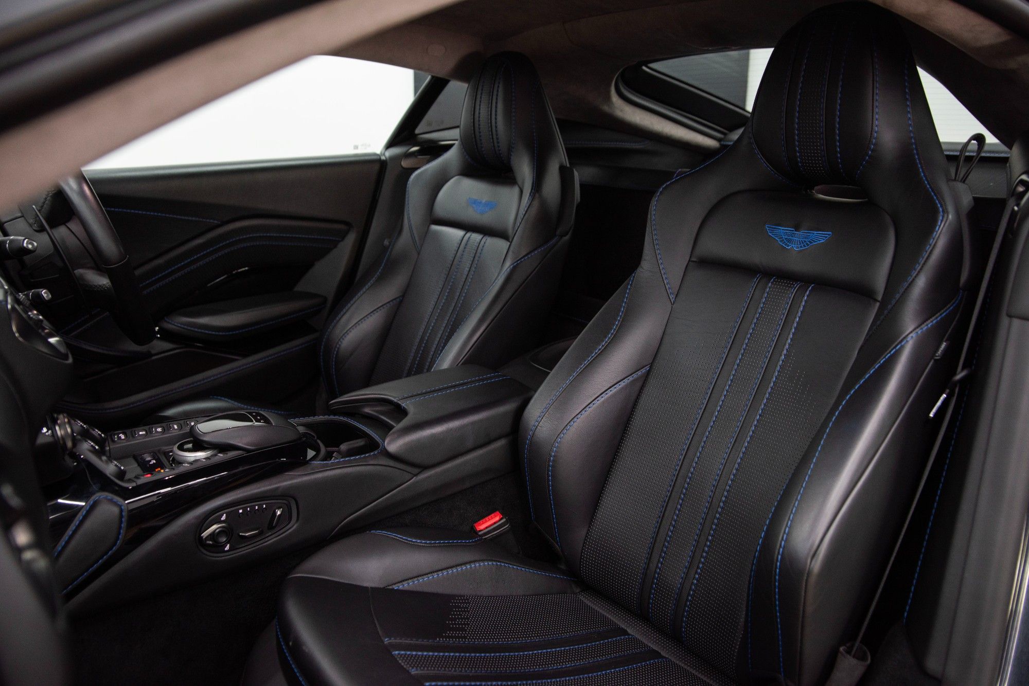 USED 2019 ASTON MARTIN VANTAGE 4.0 V8 Coupe 