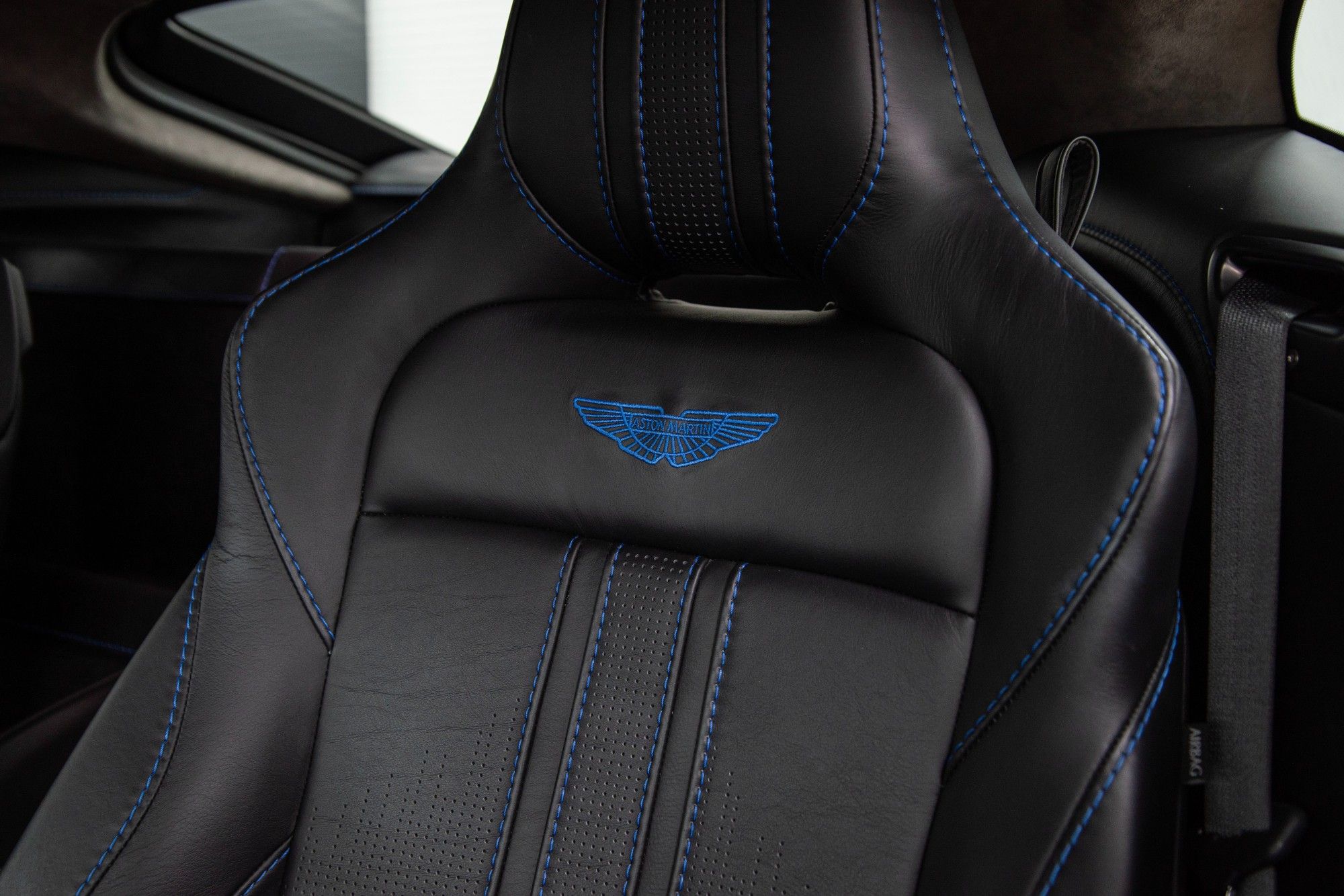 USED 2019 ASTON MARTIN VANTAGE 4.0 V8 Coupe 