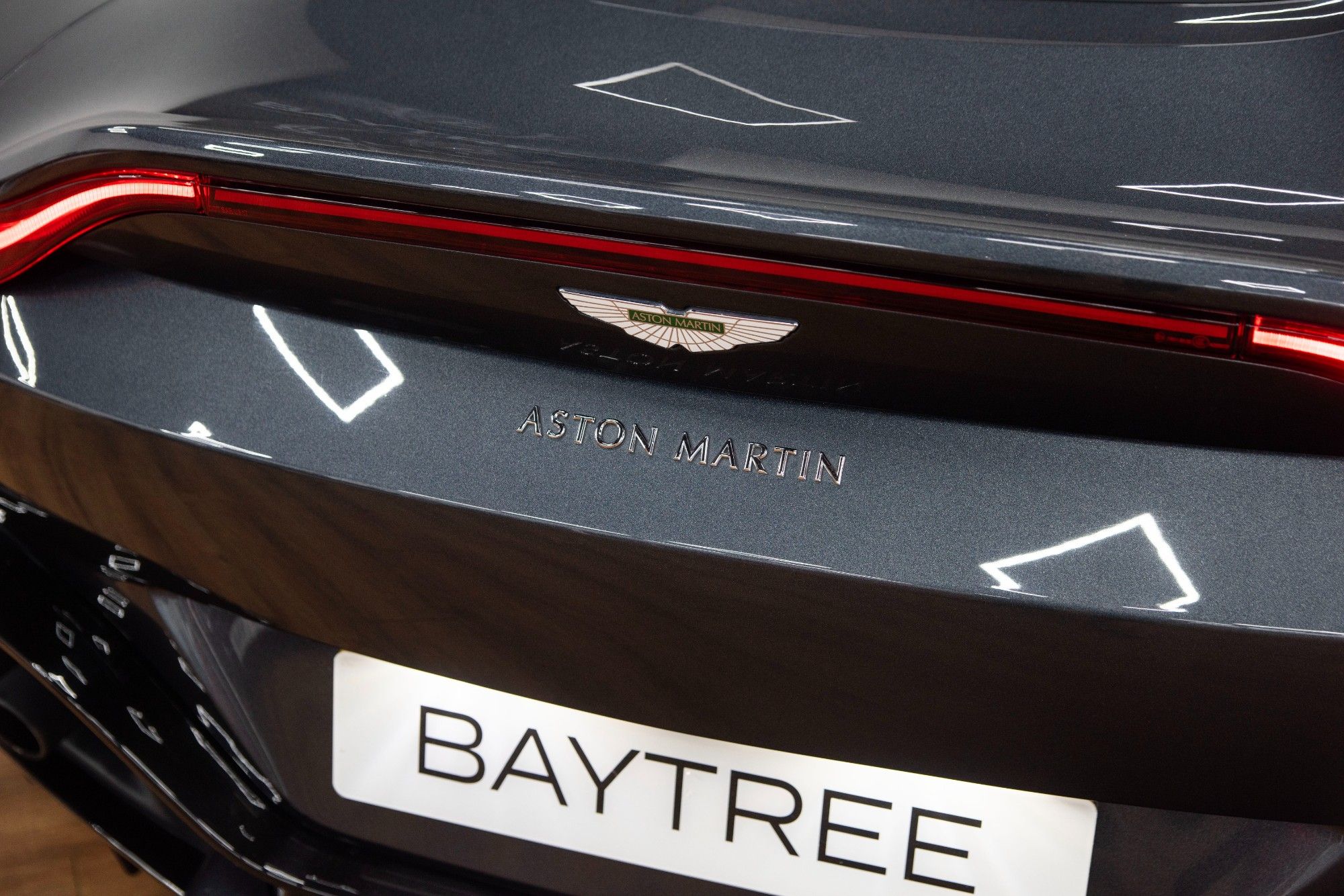 USED 2019 ASTON MARTIN VANTAGE 4.0 V8 Coupe 