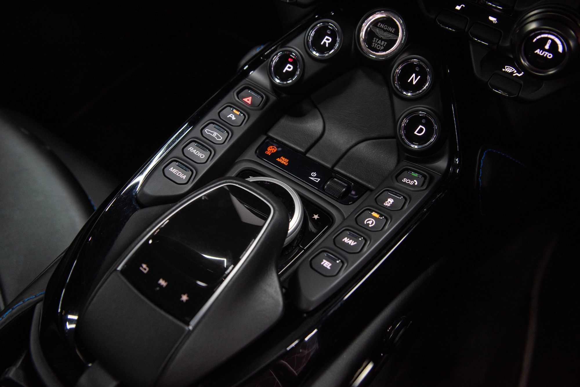 USED 2019 ASTON MARTIN VANTAGE 4.0 V8 Coupe 