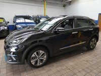 USED 2021 21 KIA NIRO 64kWh 4+ SUV 5dr Electric Auto (201 bhp) STUNNING EXAMPLE MASSIVE SPEC SAT NAV LEATHER SUNROOF REAR VIEW CAMERA HEATED SEATS HEATED STEERING WHEEL VENTILATED SEATS CRUISE CONTROL PARKING SENSORS 1 OWNER EXCELLENT SERVICE HISTORY KIA WARRANTY
