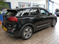USED 2021 21 KIA NIRO 64kWh 4+ SUV 5dr Electric Auto (201 bhp) STUNNING EXAMPLE MASSIVE SPEC SAT NAV LEATHER SUNROOF REAR VIEW CAMERA HEATED SEATS HEATED STEERING WHEEL VENTILATED SEATS CRUISE CONTROL PARKING SENSORS 1 OWNER EXCELLENT SERVICE HISTORY KIA WARRANTY