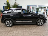 USED 2021 21 KIA NIRO 64kWh 4+ SUV 5dr Electric Auto (201 bhp) STUNNING EXAMPLE MASSIVE SPEC SAT NAV LEATHER SUNROOF REAR VIEW CAMERA HEATED SEATS HEATED STEERING WHEEL VENTILATED SEATS CRUISE CONTROL PARKING SENSORS 1 OWNER EXCELLENT SERVICE HISTORY KIA WARRANTY