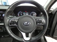 USED 2021 21 KIA NIRO 64kWh 4+ SUV 5dr Electric Auto (201 bhp) STUNNING EXAMPLE MASSIVE SPEC SAT NAV LEATHER SUNROOF REAR VIEW CAMERA HEATED SEATS HEATED STEERING WHEEL VENTILATED SEATS CRUISE CONTROL PARKING SENSORS 1 OWNER EXCELLENT SERVICE HISTORY KIA WARRANTY
