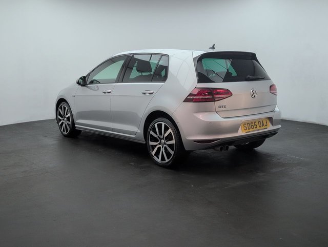 USED 2015 65 Volkswagen Golf 1.4 TSI Gte Nav Hatchback 5dr Petrol Plug-In Hybrid DSg Euro 6 (s/S) (204 Ps) - Sat Nav, Reverse Cam, Privacy