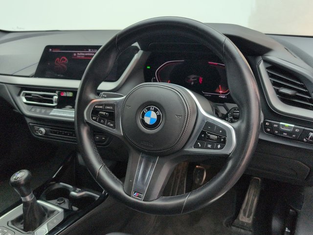USED 2022 22 BMW 1 Series 1.5 118i M Sport (lcp) Hatchback 5dr Petrol Manual Euro 6 (s/S) (136 Ps) - Sat Nav, Sensors, Climate