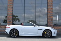 USED 2015 15 JAGUAR F-TYPE 5.0 V8 R Convertible 2dr Petrol Auto AWD Euro 6 (s/s) (550 ps) CARBON CERAMICS / MEGA SPEC