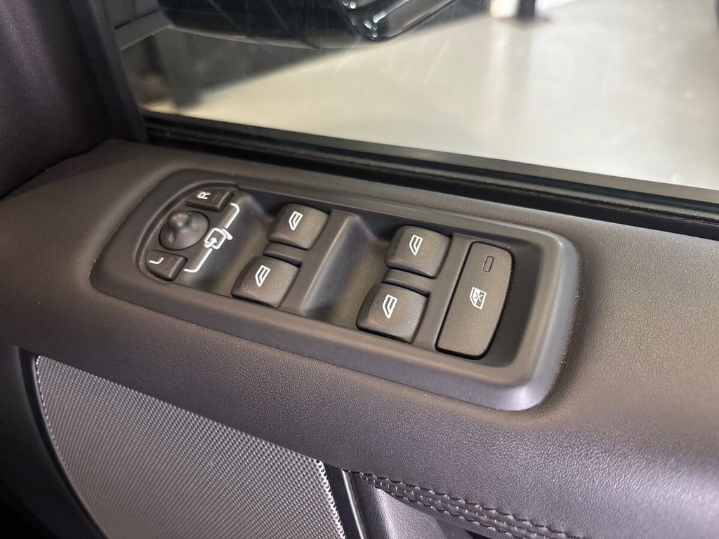 USED 2016 16 LAND ROVER DISCOVERY 4 3.0 SD V6 Landmark SUV 5dr Diesel Auto 4WD Euro 6 (s/s) (256 bhp) 2 OWNERS|SIDE STEPS|TOW BAR