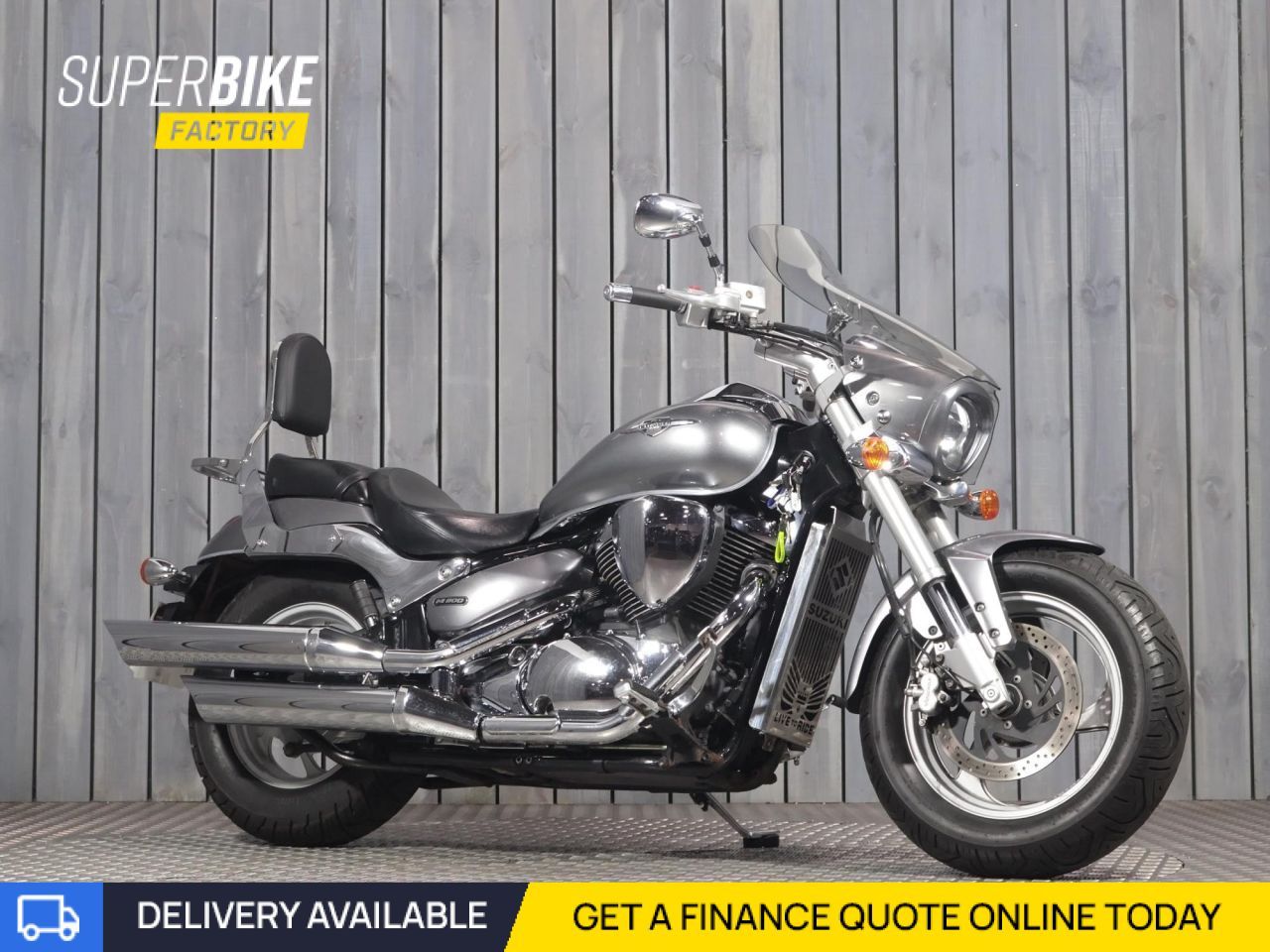 SUZUKI INTRUDER 800