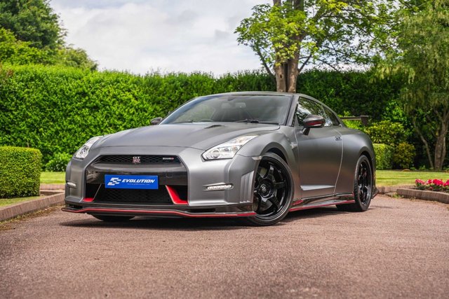 View our NISSAN GT-R