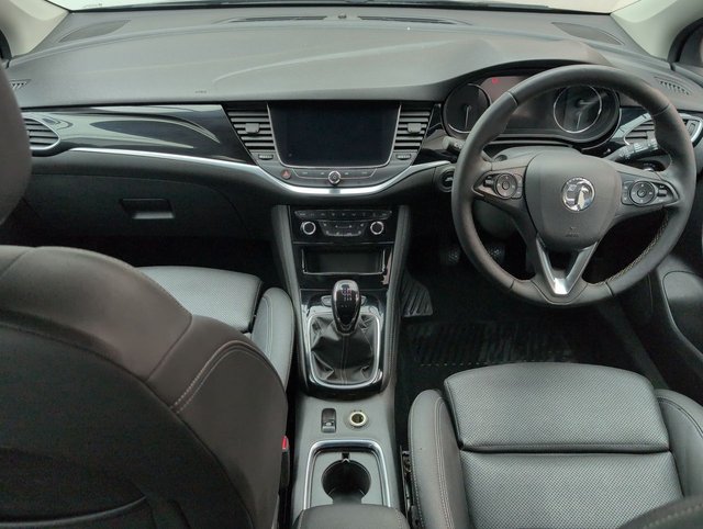 USED 2021 21 Vauxhall Astra 1.2 Turbo Elite Nav Premium Hatchback 5dr Petrol Manual Euro 6 (s/S) (145 Ps) - Sat Nav, Leather, Heated Seats