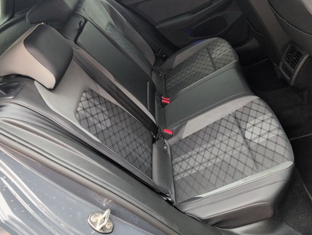 USED 2022 22 Volkswagen Golf 1.5 TSI R-Line Hatchback 5dr Petrol Manual Euro 6 (s/S) (130 Ps) - Sat Nav, Privacy, Sensors