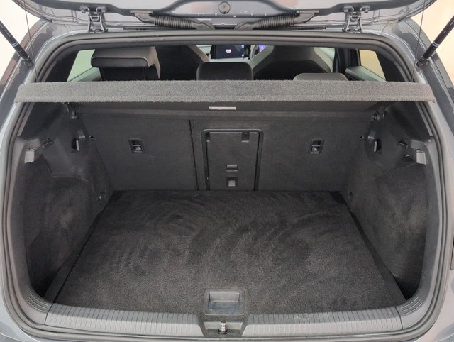 USED 2022 22 Volkswagen Golf 1.5 TSI R-Line Hatchback 5dr Petrol Manual Euro 6 (s/S) (130 Ps) - Sat Nav, Privacy, Sensors