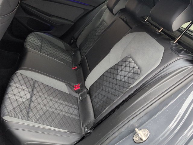 USED 2022 22 Volkswagen Golf 1.5 TSI R-Line Hatchback 5dr Petrol Manual Euro 6 (s/S) (130 Ps) - Sat Nav, Privacy, Sensors