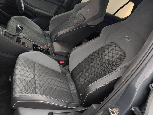 USED 2022 22 Volkswagen Golf 1.5 TSI R-Line Hatchback 5dr Petrol Manual Euro 6 (s/S) (130 Ps) - Sat Nav, Privacy, Sensors