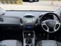 USED 2015 15 HYUNDAI IX35 2.0 CRDi SE SUV 5dr Diesel Manual 4WD Euro 5 (Nav) (134 bhp) FULL SERVICE HISTORY