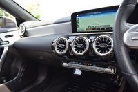USED 2021 71 MERCEDES-BENZ CLA 2.0 CLA250 AMG Line (Premium Plus 2) Coupe 4dr Petrol 7G-DCT Euro 6 (s/s) (224 ps) 1 OWNER / PAN ROOF / FMBSH