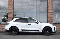 USED 2019 69 PORSCHE MACAN 3.0T V6 S SUV 5dr Petrol PDK 4WD Euro 6 (s/s) (354 ps) PAN ROOF / BOSE / CARBON / FSH