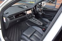 USED 2019 69 PORSCHE MACAN 3.0T V6 S SUV 5dr Petrol PDK 4WD Euro 6 (s/s) (354 ps) PAN ROOF / BOSE / CARBON / FSH