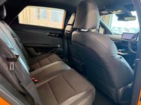 USED 2022 72 MG Mg4 64kWh Trophy Long Range Hatchback 5dr Electric Auto (203 ps)+1 FORMER KEEPER+2 KEYS+MEDIA+APPS+DIDGITAL DASH+PARK CONTROL+CLIMATE+HALF LEATHER SEATS+PRIVACY GLASS 2 KEYS+1 FORMER KEEPER+CLIMATE+2 CABLES+HALF LEATHER SEATS+MEDIA+BLUETOOTH+APPS+PARK CONTROL+NAV+LONG RANGE MODEL+ALLOYS+CRUISE+HEATED FRONT SEATS+HPI CLEAR