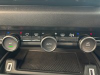 USED 2022 71 CITROEN e-C4 50kWh Shine Hatchback 5dr Electric Auto (136 ps)+1 OWNER FROM NEW+2 KEYS+HISTORY+MEDIA+DIGITAL COCKPIT+HALF LEATHER SEATS+NAVIGATION+BLUETOOTH+18 INCH ALLOYS 2 KEYS+1 OWNER FROM NEW+ALLOYS+HISTORY+HALF LEATHER SEATS+PRIVACY+CLIMATE+PARK CONTROL+DIGITAL COCKPIT+BLUETOOTH+MEDIA+NAV+CRUISE+HPI CLEAR