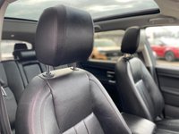 USED 2017 17 LAND ROVER DISCOVERY SPORT 2.0 TD4 HSE SUV 5dr Diesel Auto 4WD Euro 6 (s/s) (180 ps) A BEAUTIFUL EXAMPLE FINISHED IN EVER POPULAR BLACK PAINT+7 SEATER+JUST 2 FORMER KEEPERS+SERVICE HISTORY+ULEZ COMPLIANT+PRIVACY GLASS+FULL LEATHER INTERIOR+FULL PANORAMIC GLASS ROOF+SATELLITE NAVIGATION+PARK ASSIST+CLIMATE CONTROL+19 INCH ALLOY WHEELS+COST NEW &pound;39615 MAKING THIS USED VEHICLE AMAZING VALUE AT OUR LOW PRICE+1 FULL YEARS MOT PRIOR TO COLLECTION+CALL TODAY FOR FURTHER INFORMATION AND TO ARRANGE A VIEWING+ABSOLUTELY NOT TO BE MISSED!!!!!!!!!!!!!!!!!!!!!!!!!!!!!