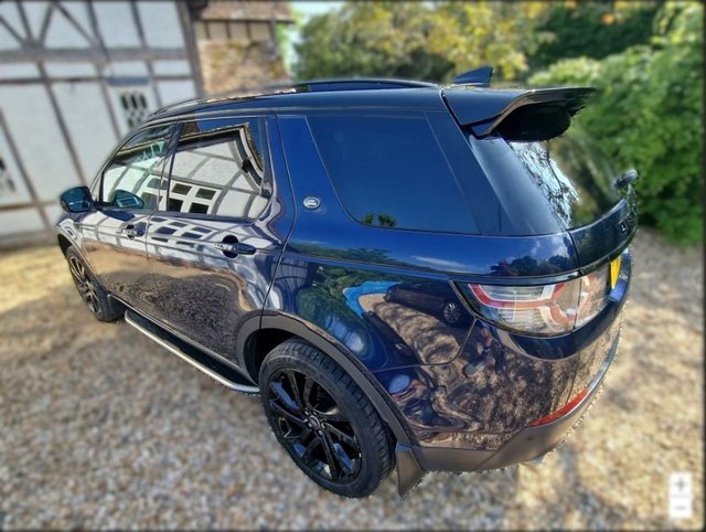 View our LAND ROVER DISCOVERY SPORT