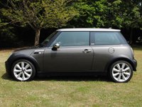 USED 2005 55 MINI HATCH 1.6 Cooper Park Lane Hatchback 3dr Petrol Manual Euro 4 (116 bhp) www.suffolkcarcentre.co.uk - Located at Ilketshall