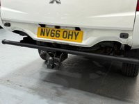 USED 2016 66 MITSUBISHI L200 2.4 DI-D DC Titan Pickup Double Cab 4dr Diesel Manual 4WD Euro 5 (178 ps) 