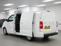 USED 2020 70 VAUXHALL VIVARO 3100 2.0 D 120 BHP L2 LONG SPORTIVE EDITION 6DR 1 OWNER | AIR CON | 3100 WEIGHT | L2 LONG