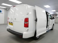 USED 2020 70 VAUXHALL VIVARO 3100 2.0 D 120 BHP L2 LONG SPORTIVE EDITION 6DR 1 OWNER | AIR CON | 3100 WEIGHT | L2 LONG