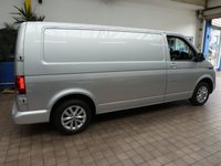 USED 2021 70 VOLKSWAGEN TRANSPORTER 2.0 TDI T28 Highline Panel Van 5dr Diesel Manual FWD LWB High Roof Euro 6 (s/s) (150 ps) AIR CON ANDROID APPLE CARPLAY PARKING SENSORS PLYLINED BULKHEAD INTERNAL SHELVING 1 OWNER SERVICE HISTORY WARRANTY