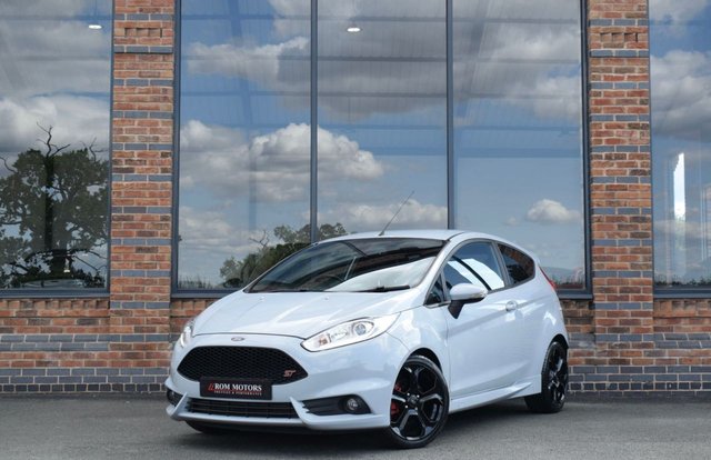 2016 66 Ford Fiesta 1.6T EcoBoost ST-200 Hatchback 3dr Petrol Manual Euro 6 (200 ps)