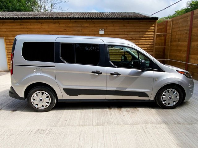 View our FORD GRAND TOURNEO CONNECT