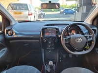 USED 2015 15 TOYOTA AYGO 1.0 VVT-i x-pression Hatchback 5dr Petrol Manual Euro 5 Euro 5 (68 ps) REAR CAMERA - HIGH SPEC