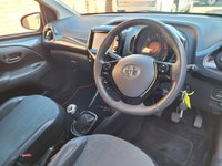 USED 2015 15 TOYOTA AYGO 1.0 VVT-i x-pression Hatchback 5dr Petrol Manual Euro 5 Euro 5 (68 ps) REAR CAMERA - HIGH SPEC