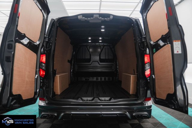 2024 Ford Transit Custom - Photo 12