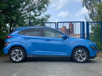 USED 2022 72 HYUNDAI KONA 64kWh Premium SUV 5dr Electric Auto (10.5kW Charger) (204 ps)+1 OWNER FROM NEW+2 KEYS+HISTORY+MEDIA+DIGITAL COCKPIT+APPS+NAVIGATION+BLUETOOTH+PARK CONTROL+PRIVACY+ 2 KEYS+1 OWNER FROM NEW+MEDIA+2 CABLES+CLIMATE+PARK CONTROL+NAV+BLUETOOTH+APPS+DIGITAL COCKPIT+LONG RANGE+CRUISE+ALLOYS+HEATED FRONT SEATS+HPI CLEAR