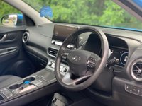 USED 2022 72 HYUNDAI KONA 64kWh Premium SUV 5dr Electric Auto (10.5kW Charger) (204 ps)+1 OWNER FROM NEW+2 KEYS+HISTORY+MEDIA+DIGITAL COCKPIT+APPS+NAVIGATION+BLUETOOTH+PARK CONTROL+PRIVACY+ 2 KEYS+1 OWNER FROM NEW+MEDIA+2 CABLES+CLIMATE+PARK CONTROL+NAV+BLUETOOTH+APPS+DIGITAL COCKPIT+LONG RANGE+CRUISE+ALLOYS+HEATED FRONT SEATS+HPI CLEAR