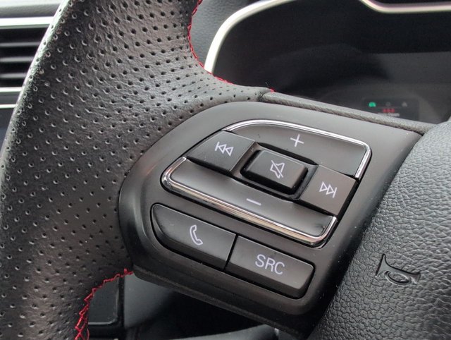 USED 2022 22 MG MG ZS 1.5 Vti-Tech Excite Suv 5dr Petrol Manual Euro 6 (s/S) (106 Ps) - Sensors, Air Con , Bluetooth