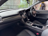 USED 2018 18 HONDA CIVIC 1.0 VTEC Turbo EX Hatchback 5dr Petrol Manual Euro 6 (s/s) (129 ps)+1 FORMER KEEPER+FSH+2 KEYS+PANORAMIC SUNROOF+LEATHER SEATS+MEDIA+APPS+NAVIGATION+ACTIVE CRUISE CONTROL+ 2 KEYS+1 FORMER KEEPER+FSH+NAV+PANORAMIC SUNROOF+CRUISE+BLUETOOTH+MEDIA+HEATED LEATHER SEATS+PARK CONTROL WITH CAMERA+USB+AUX+DAB+CLIMATE+ALLOYS+HPI CLEAR